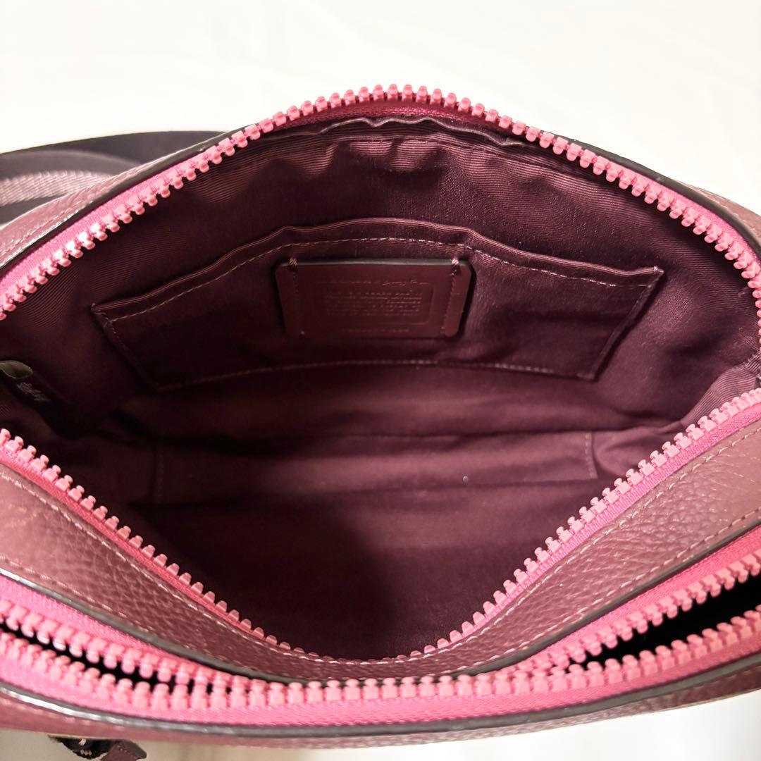 専用❗️COACH・レザー ショルダーバッグ斜め掛け Guang Yuコラボ限定品