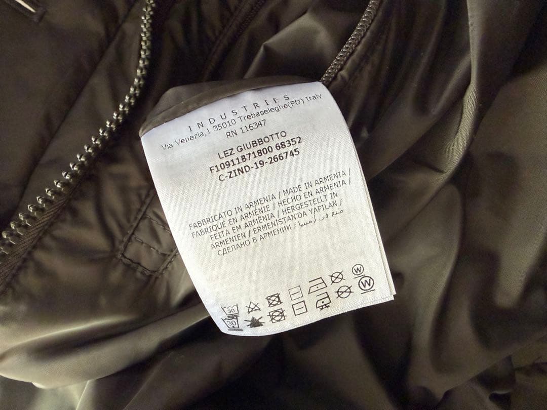 即購入大歓迎P専用 モンクレール　ナイロンジャケット　カーキ　サイズ4