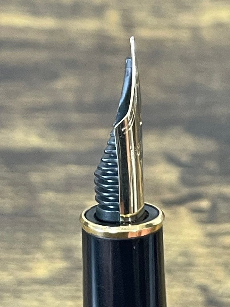 試筆のみ　細軟ニブ　14金　ゴールド×ブラック　プラチナ　万年筆