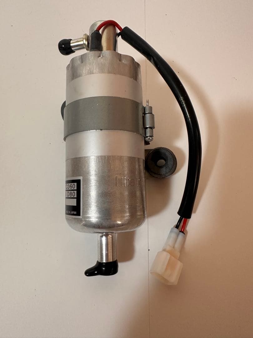未使用 燃料ポンプ 42021TC060