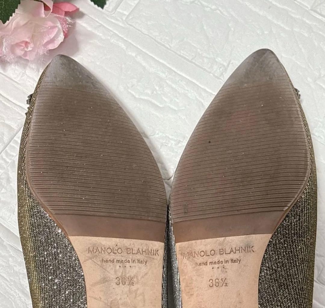 Manolo Blahnik ハンギシ　フラット　希少　シルバーゴールド 玉虫色