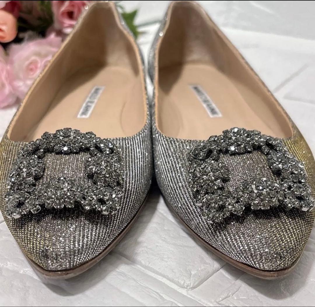 Manolo Blahnik ハンギシ　フラット　希少　シルバーゴールド 玉虫色
