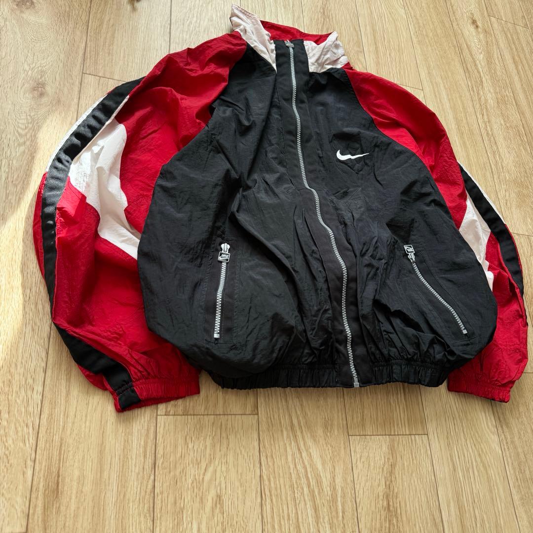 マ*ー様 NIKE 90s Nylon Jacket Black×Red｜刺繍ス