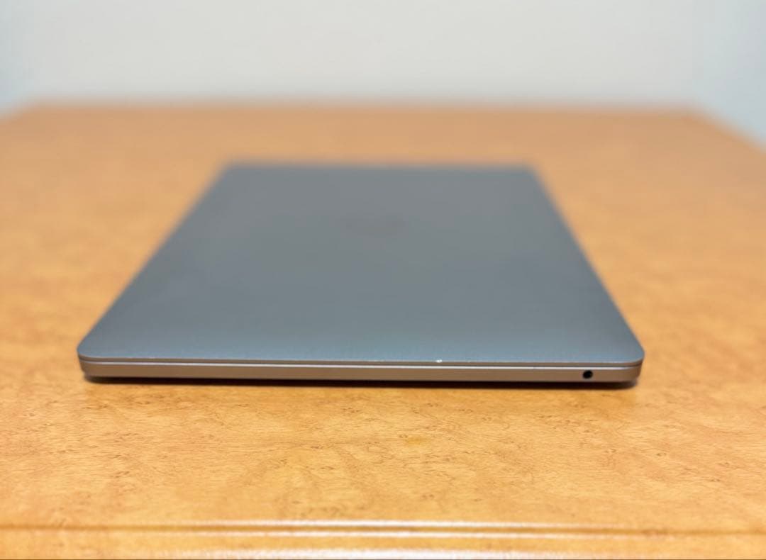 美品MacBookPro 2017 13インチ 今年の最新mac os