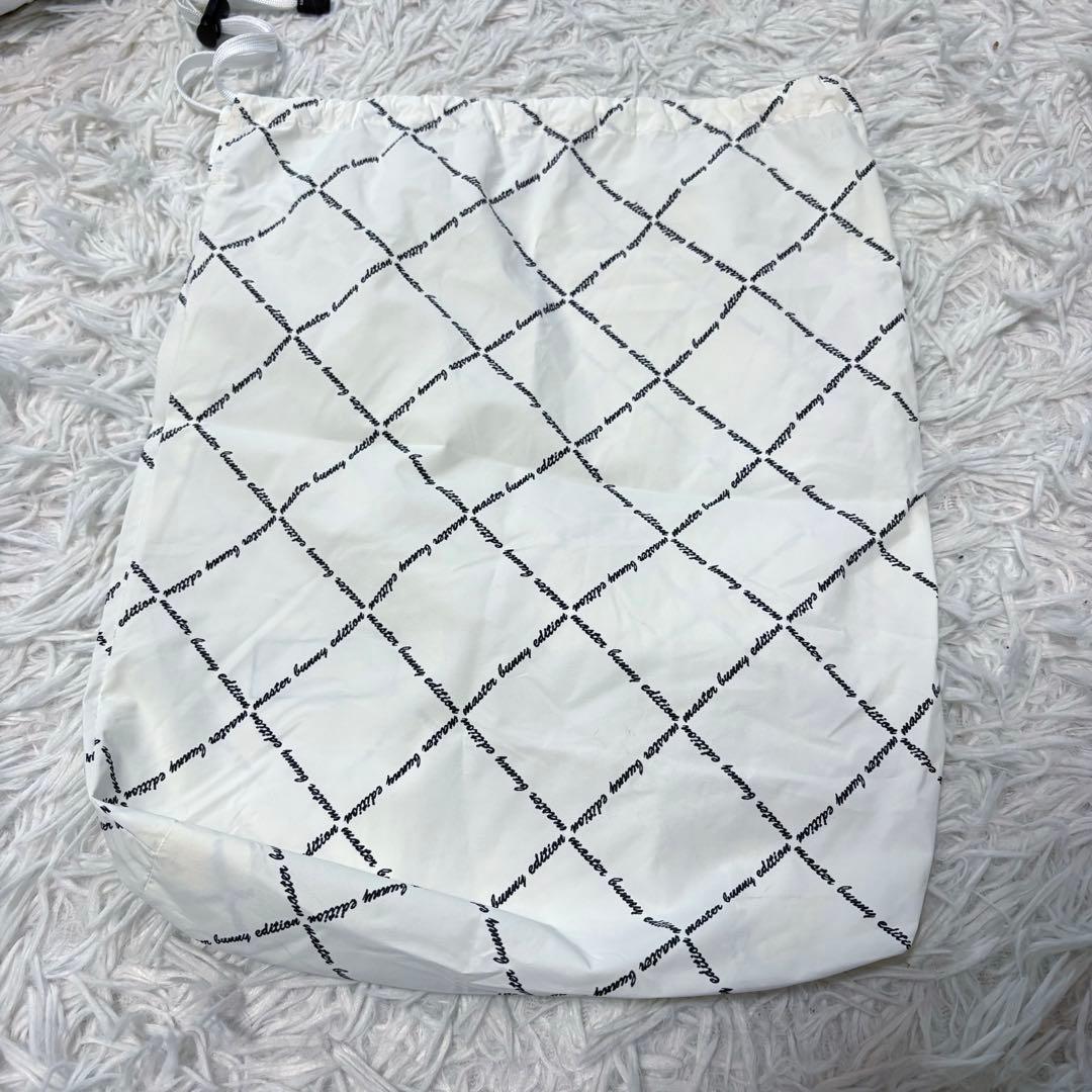 最新作 マスターバニーエディション セットアップ レインウェア ホワイト 総柄