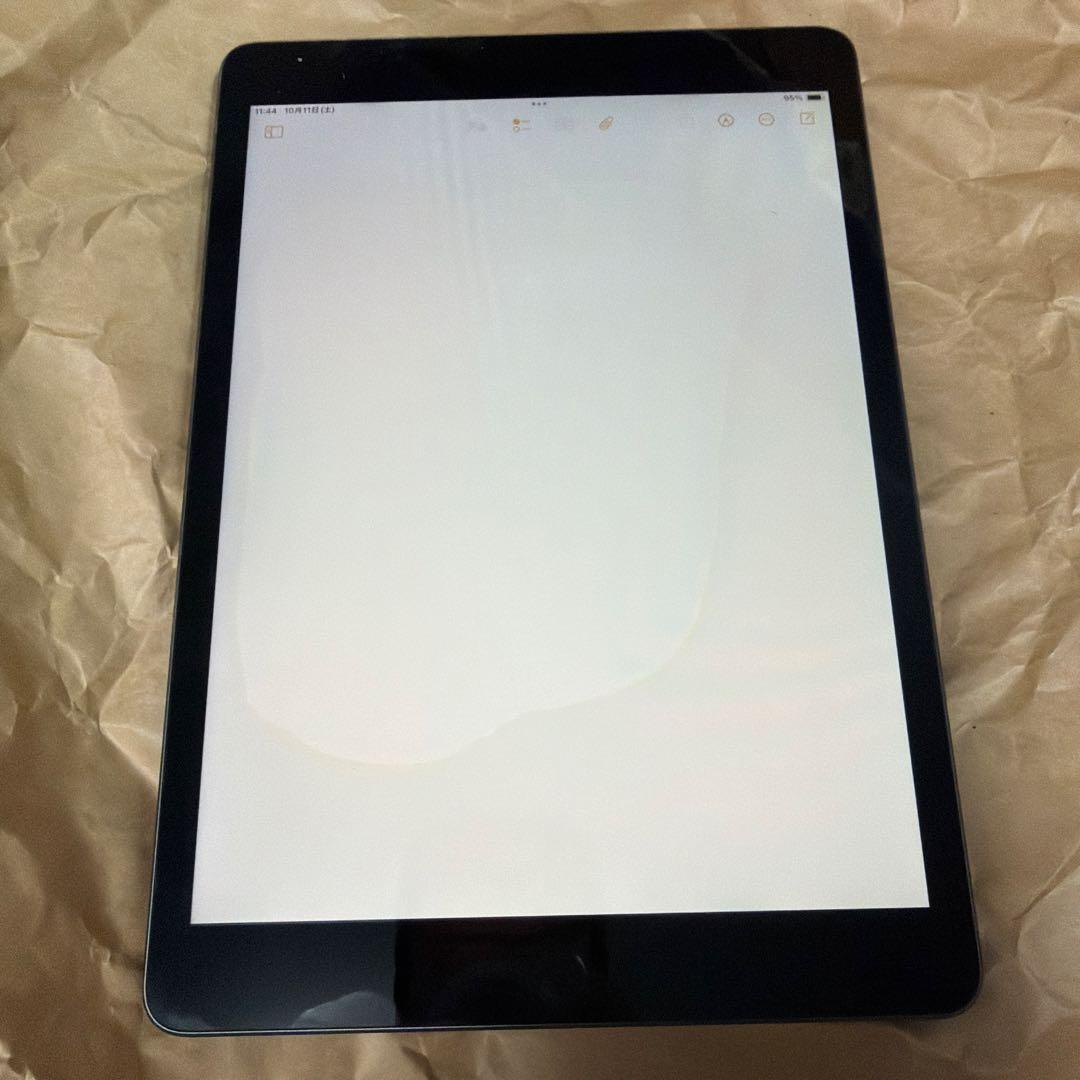 Apple iPad 第8世代 32GB MYL92J/A ジャンク