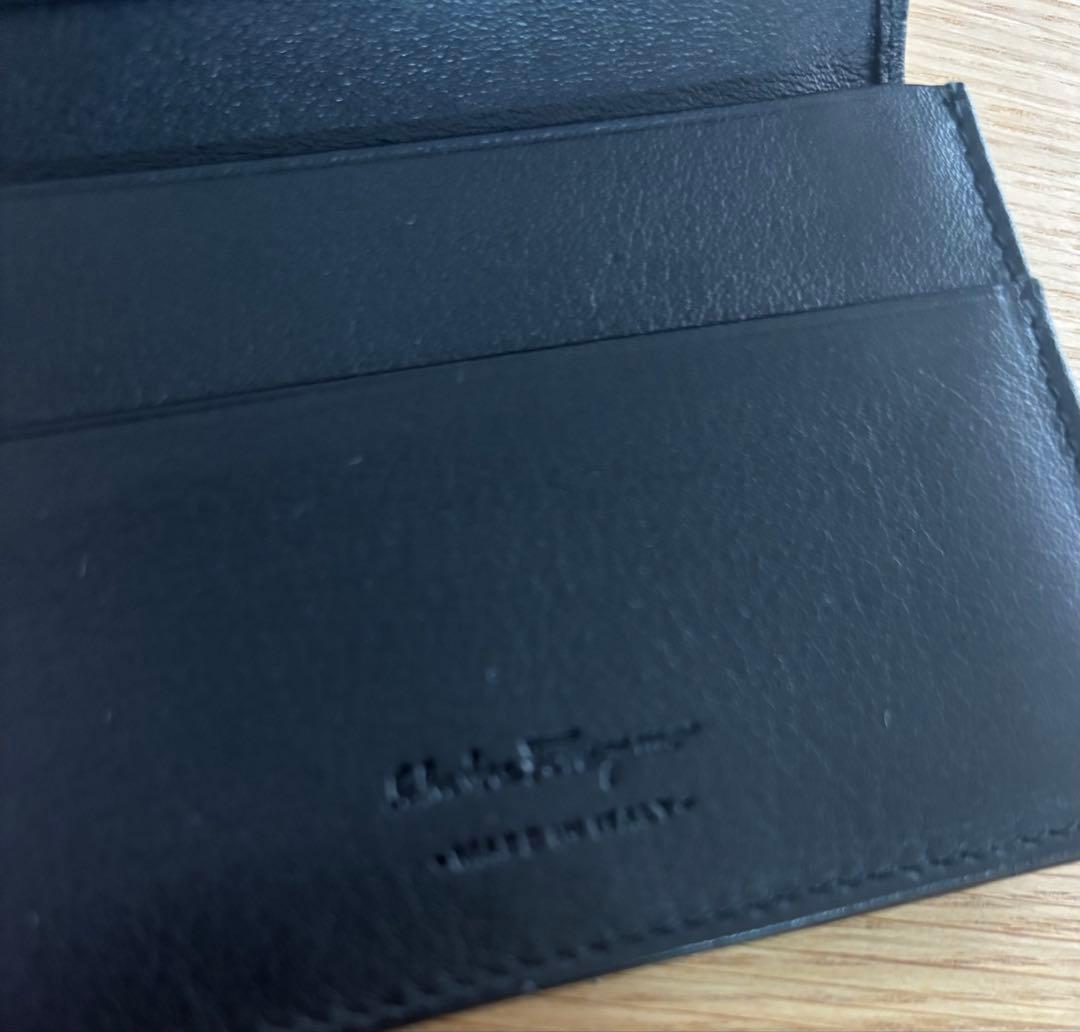 （美品）フェラガモ 名刺入れ 黒