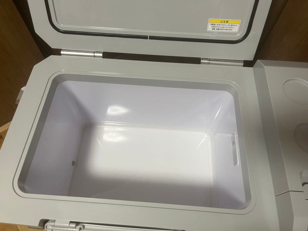 マキタ冷蔵後CW002GZO 50㍑　オリーブ