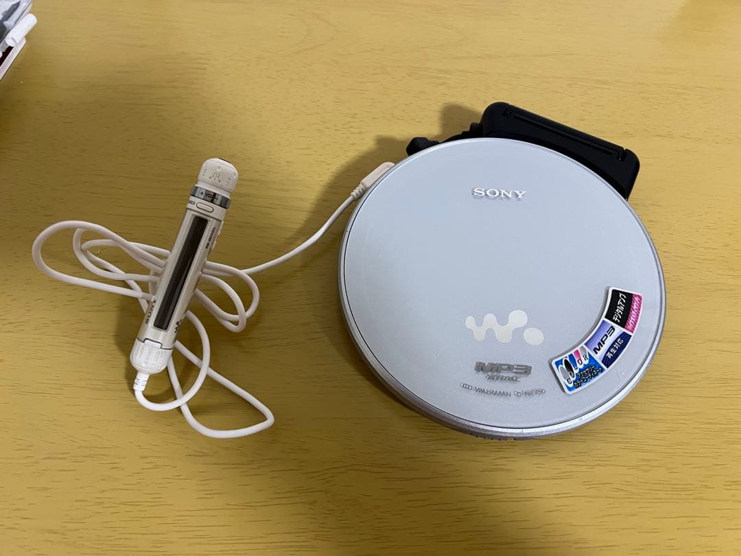 SONY CDウォークマン D-NE820&D-NE730-CDプレーヤー