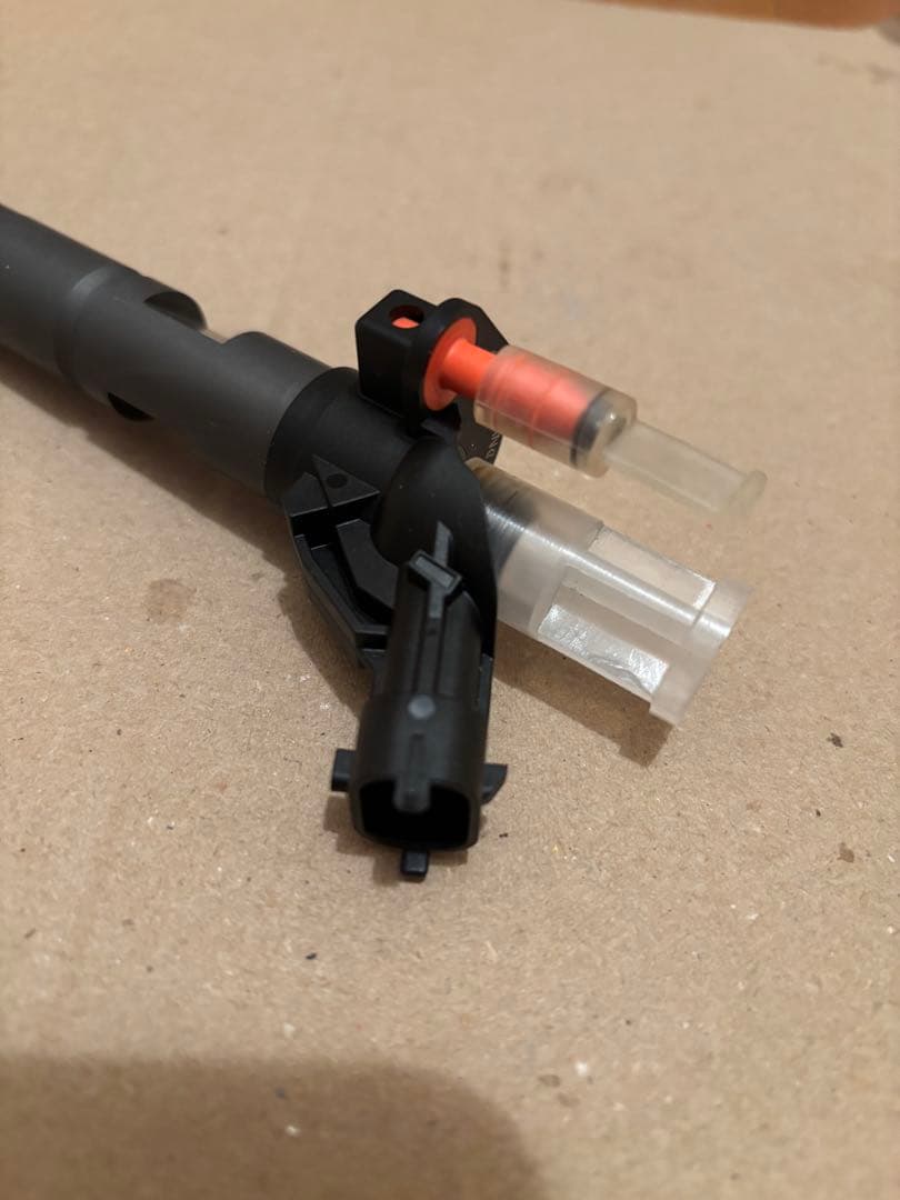 三菱FUSO キャンターインジェクター4本セット