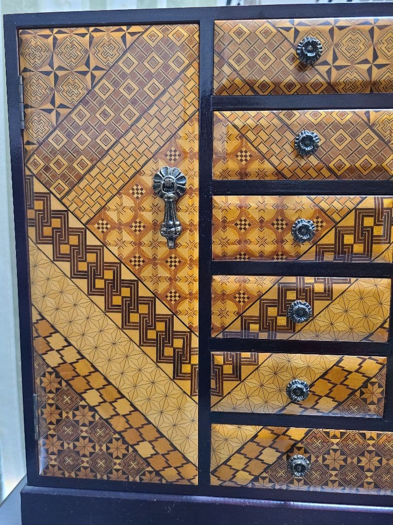 寄木細工　レトロなアクセサリー小物入れ　ミニタンス　特大寄木細工の鏡付き整理箪笥