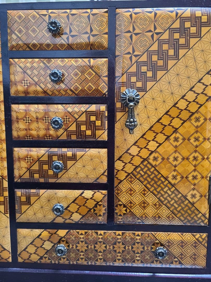 寄木細工　レトロなアクセサリー小物入れ　ミニタンス　特大寄木細工の鏡付き整理箪笥