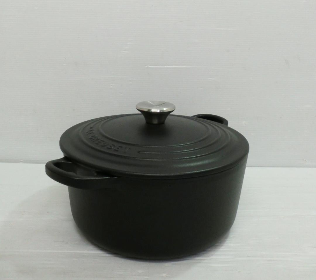LE CREUSET シグニチャー ココット・ロンド 22cm マットブラック