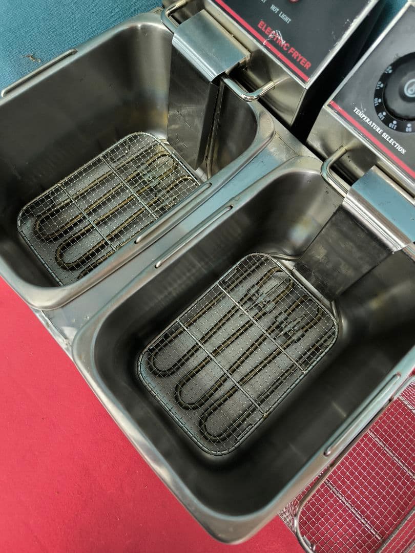 美品　ダイシン　二槽式電気卓上フライヤー　4Lミニフライヤー　FL-DS4W