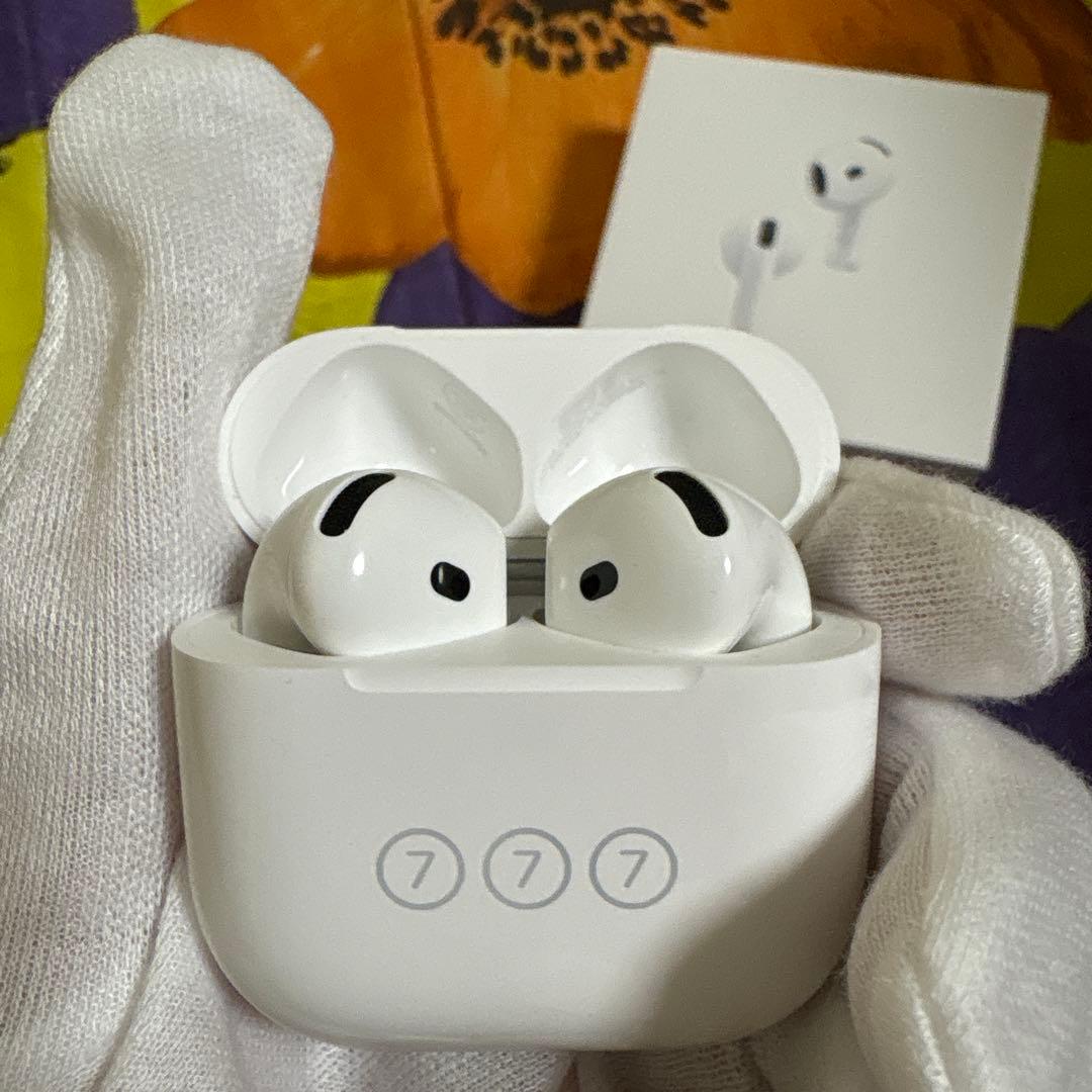 ち*い様 Apple AirPods 4 アクティブノイズキャンセリング搭載　保