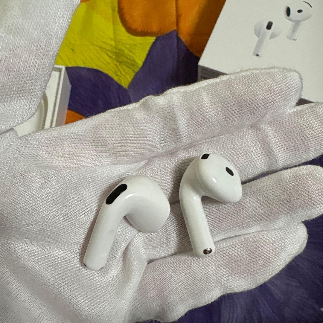 ち*い様 Apple AirPods 4 アクティブノイズキャンセリング搭載　保