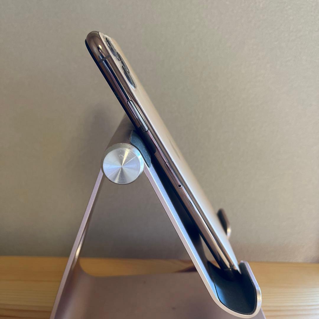 バッテリー100%iPhone11 Pro Max 256GB ゴールド　裏面割