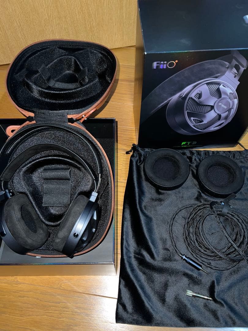 ヘッドホン FiiO FT3