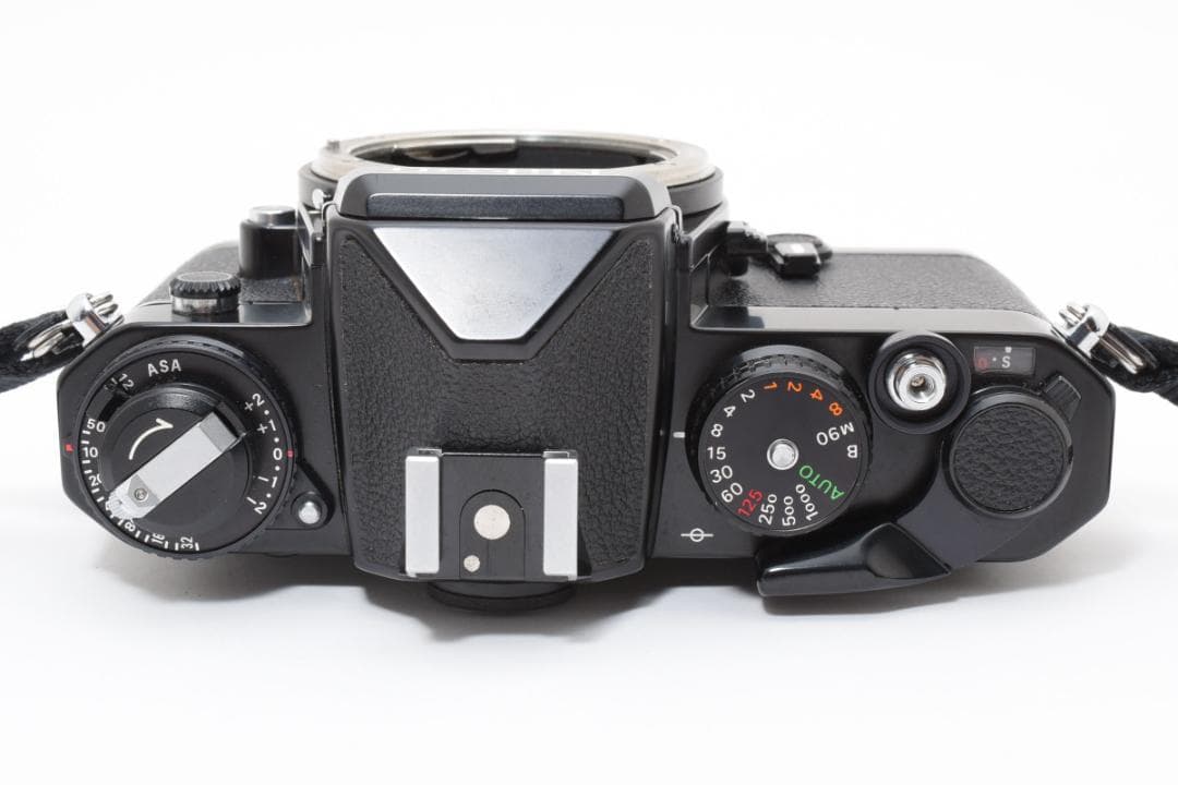 ★各部モルト張り替え済・美品★ ニコン Nikon FE ボディ #20557