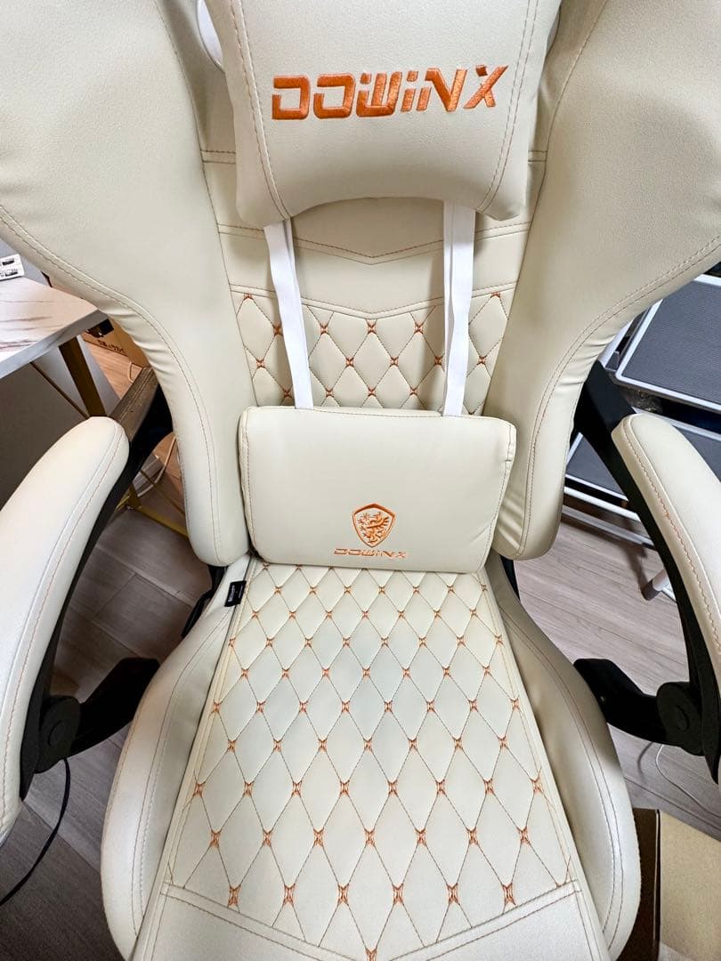 Dowinxゲーミングチェア美品マッサージ機能付き