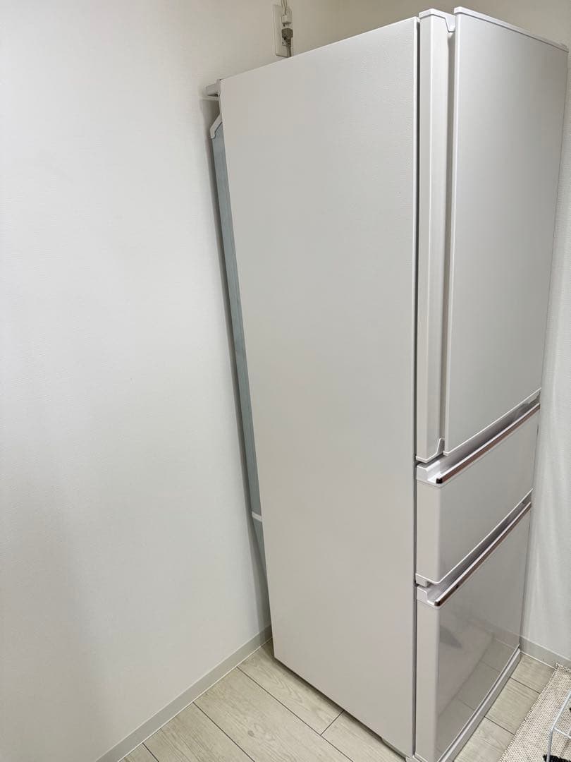 MITSUBISHI 冷蔵庫　MR-CX30E-W・300L・ホワイト