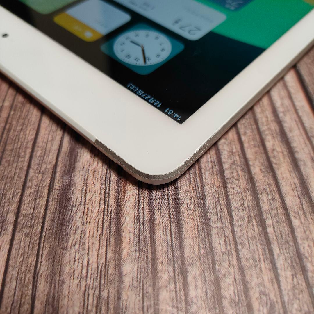 iPad 第6世代 32GB SIMフリー 美品