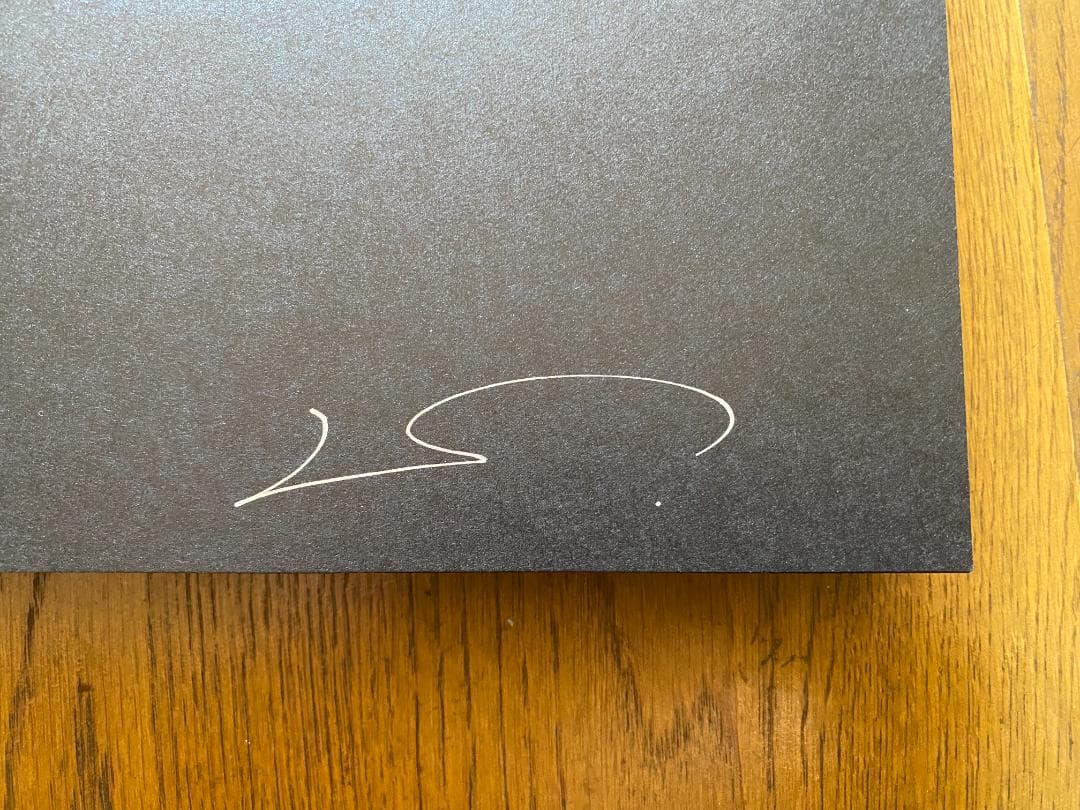 志賀理江子「螺旋海岸」直筆サイン 新品同様