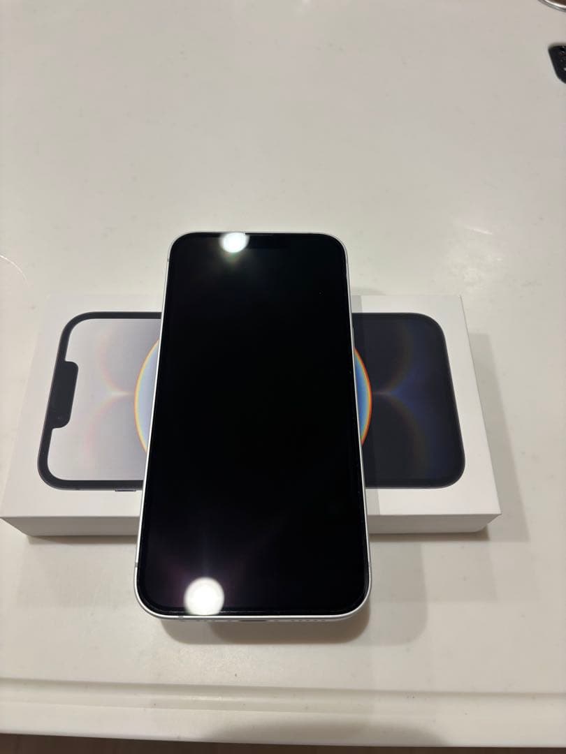 Apple iPhone 16eホワイト 本体のみ