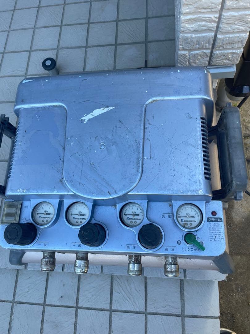 高圧コンプレッサー