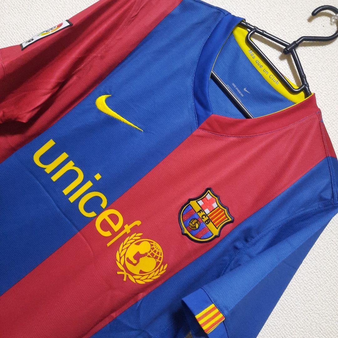 #10 ロナウジーニョバルセロナ06/07 ホーム ユニフォーム