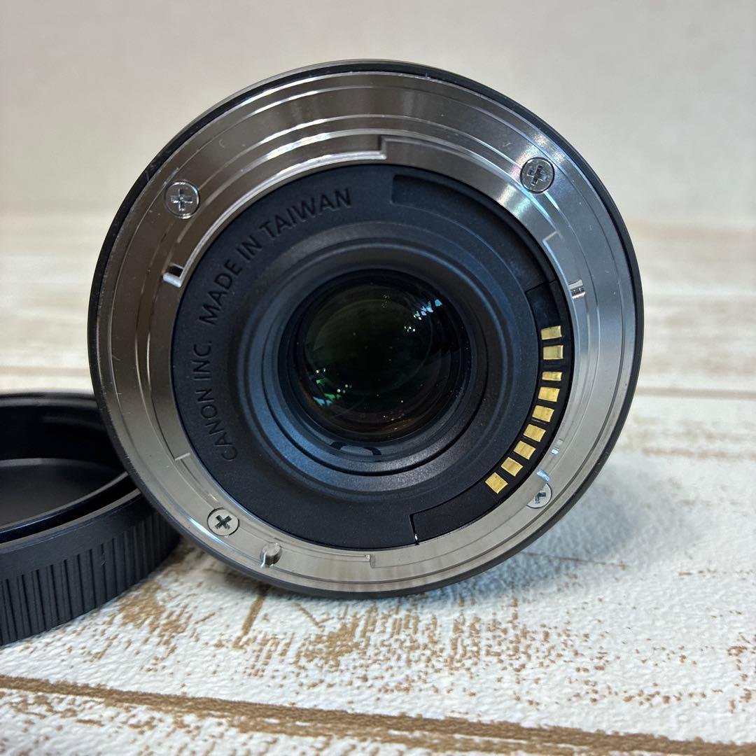 Canon EOS ミラーレスカメラ レッド 2本レンズ付き