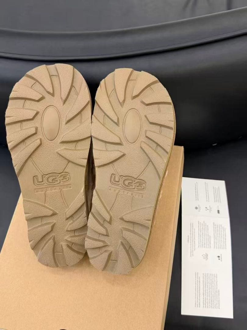 UGG スリッパ 38 平底 ムートン ファー スエード ベージュ レディース