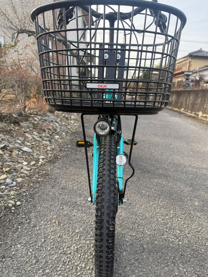 ヤマハ電動アシスト自転車、シティバイク、ブルー色。