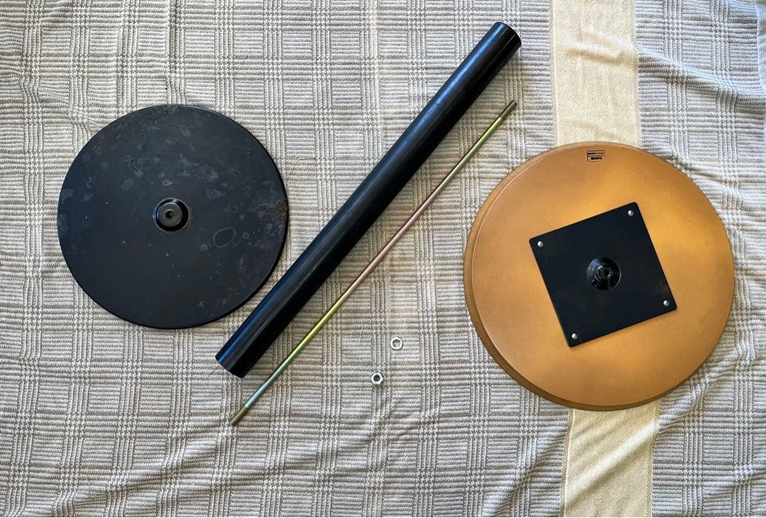 【中古品】アイアンフレーム 木製天板 ラウンドテーブル カウンターテーブル 鉄脚