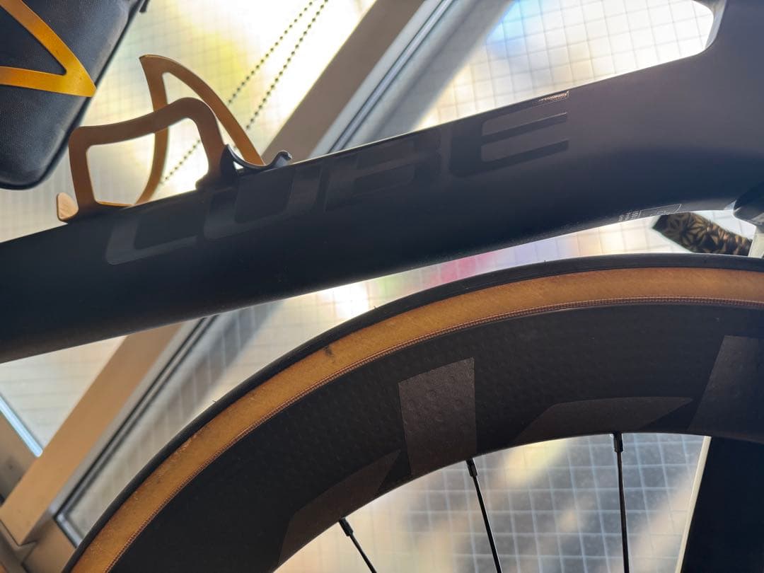 完成車CUBE Lightning C68x Di2 52 Zipp404パワメ