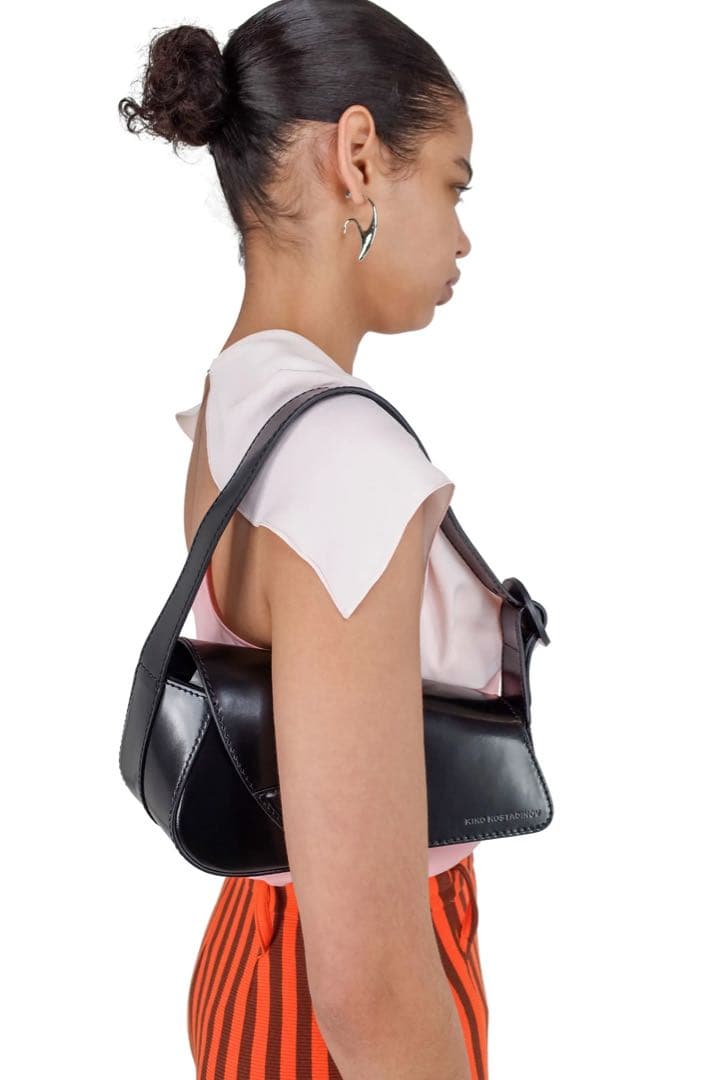 kikokostadinov triviaショルダーバッグ