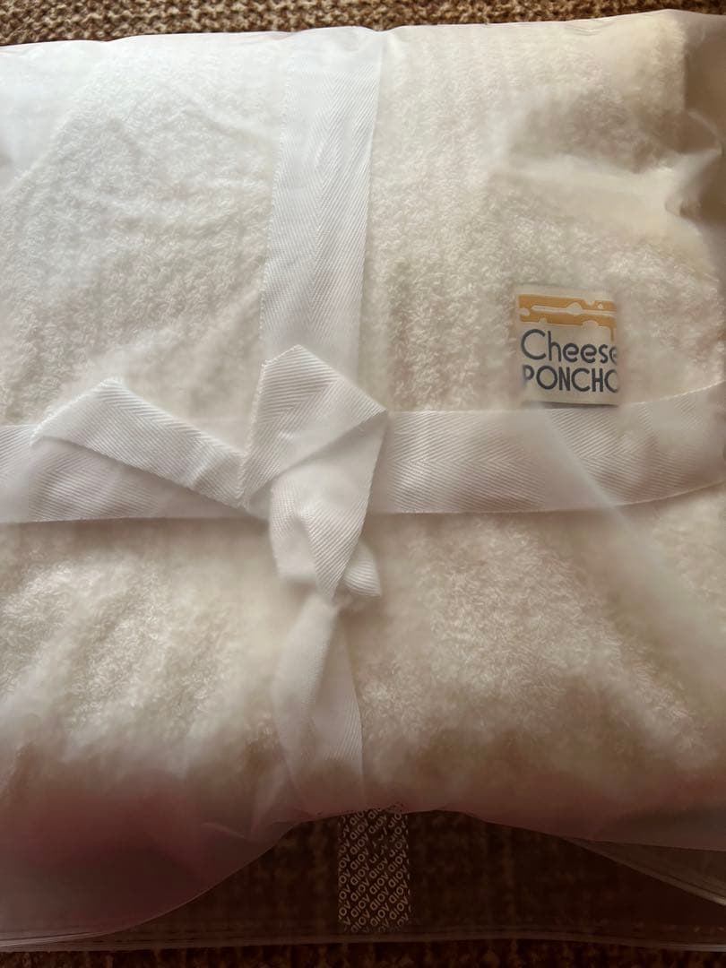 チーズポンチョ 着る毛布 クリーム色(試着のみ商品)