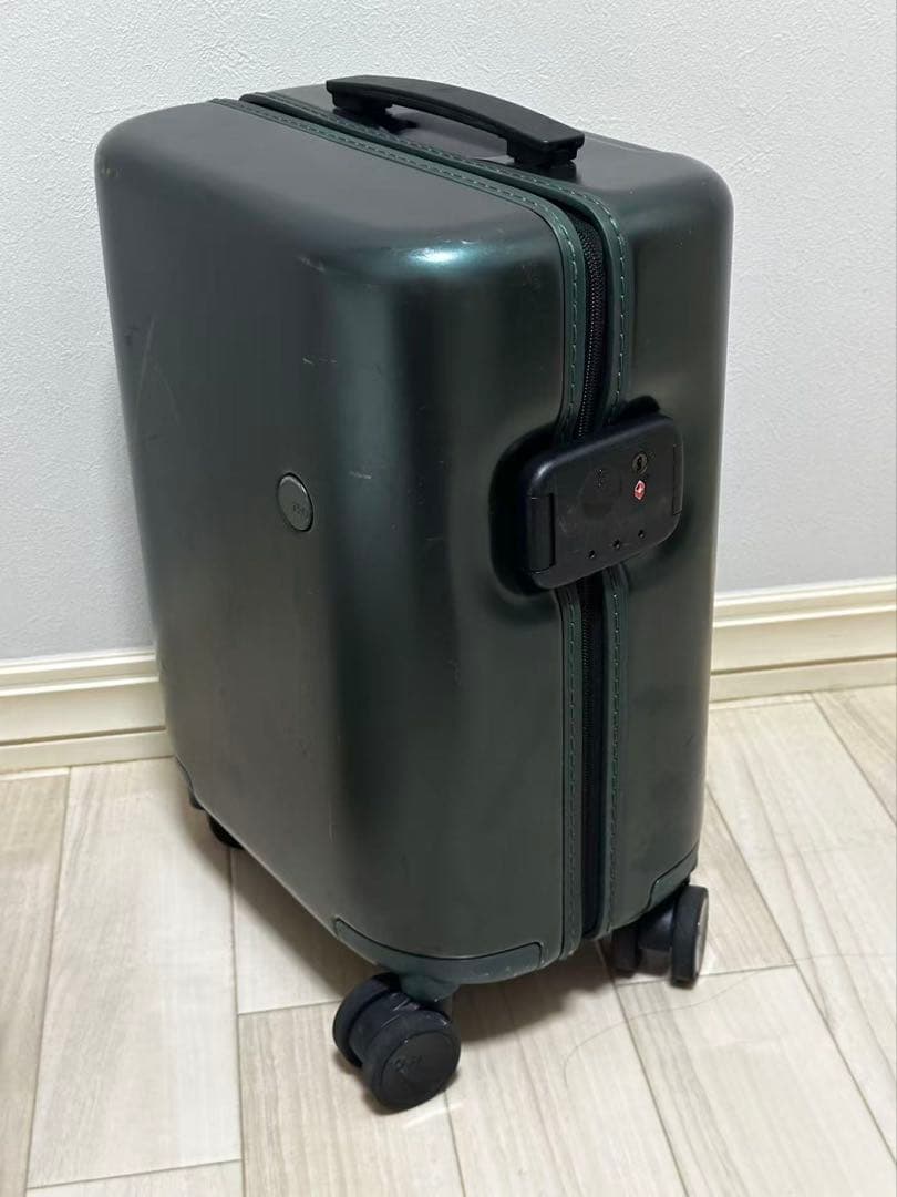 ITOスーツケース小型　サイズ: 45x30x24CM 機内持ち込み可
