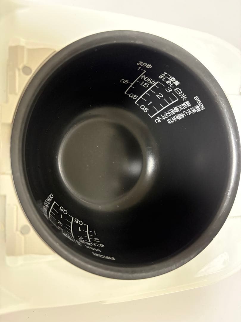 象印IH炊飯ジャー「極め炊き 3合NP-RM05」2021年製