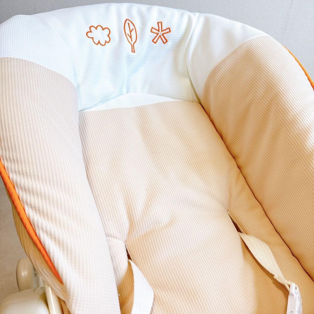 【極美品】コンビ　プルメアS ベビーチェア　ラック　テーブル付き　バウンサー