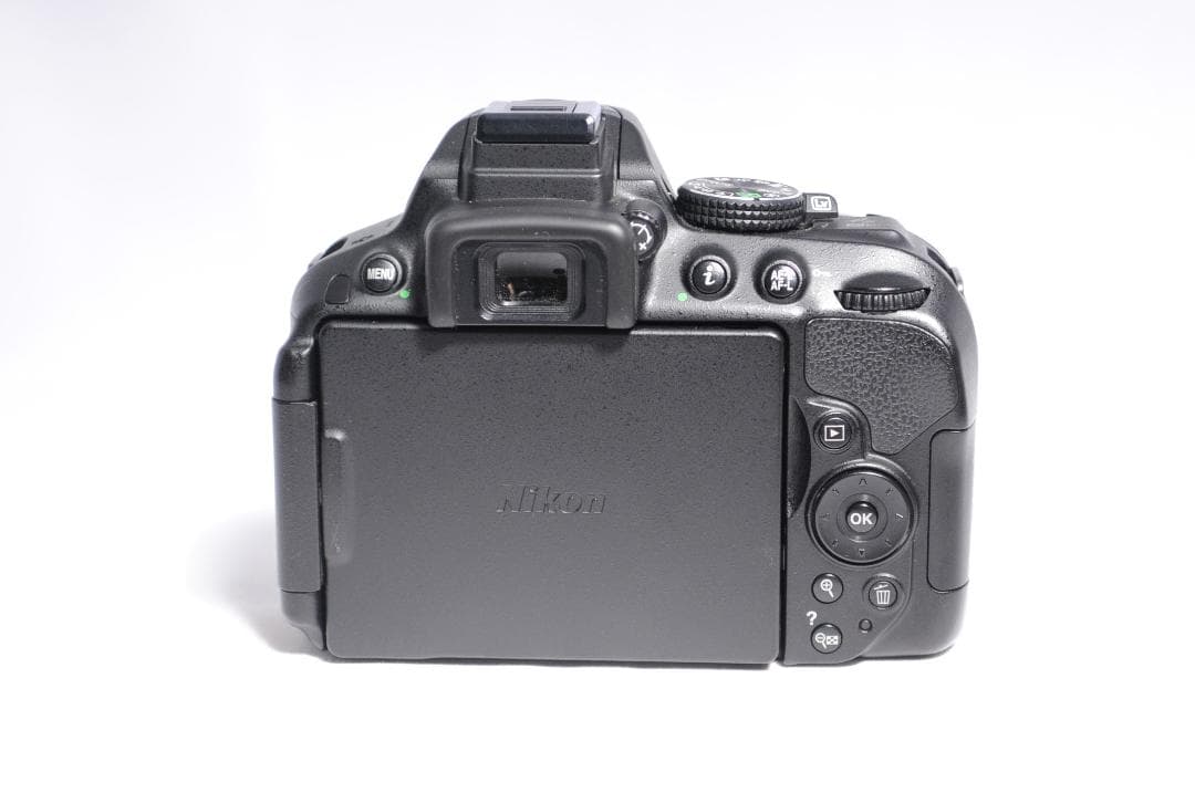 Nikon D5300✨ショット数少 一眼レフカメラ Wi-Fi ダブルレンズ