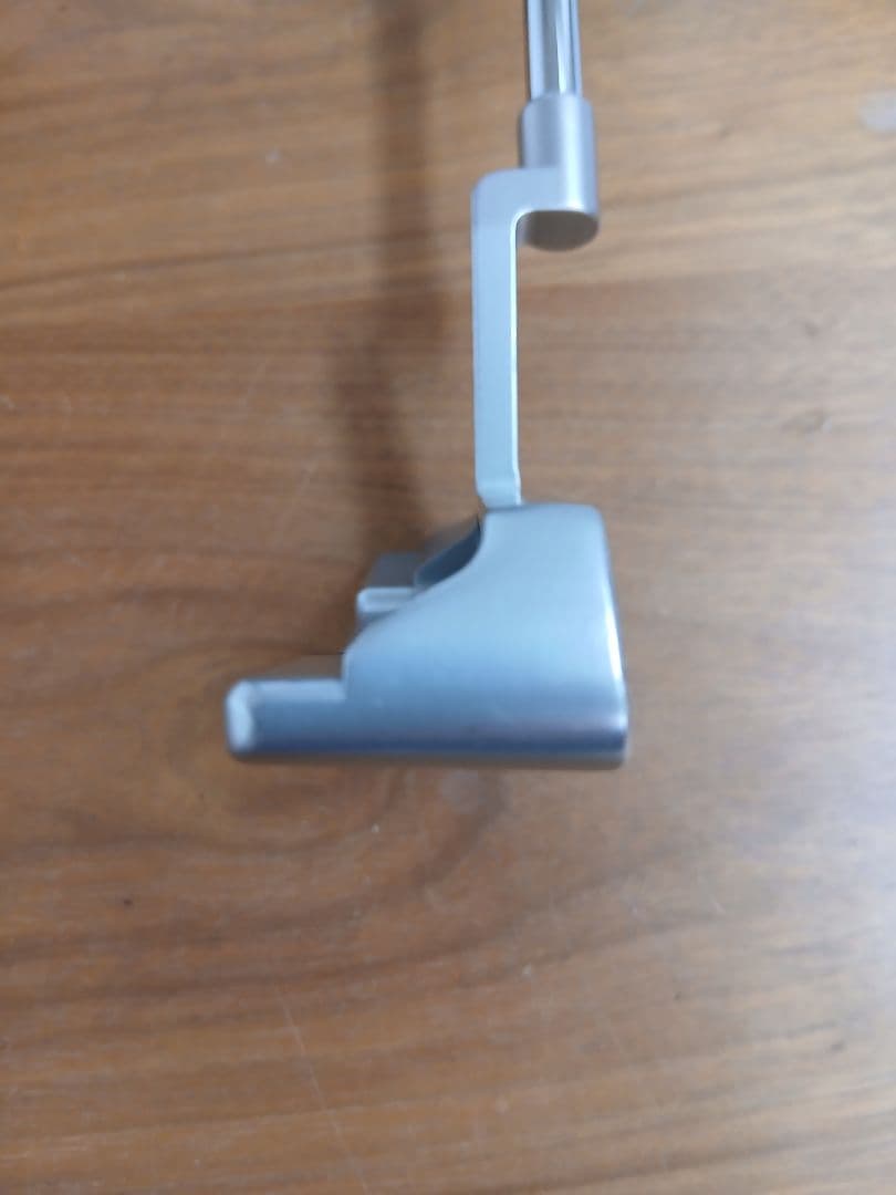 中 【希少・超美品】ピン型パター(限定プロトタイプ)