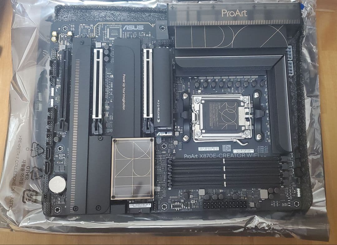 ASUS ProArt X870E-CREATOR WIFI マザーボード