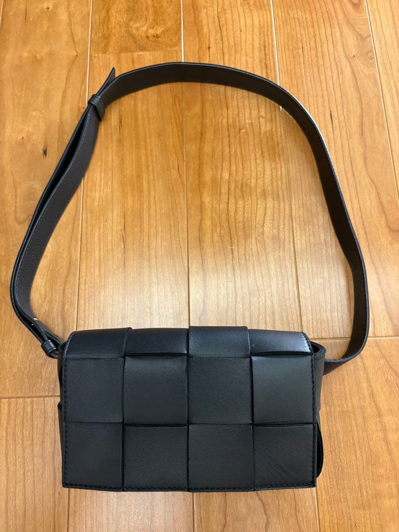 BOTTEGA VENETA ブラック ショルダーバッグ