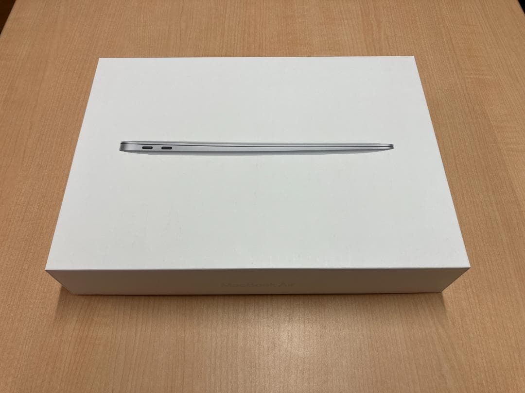 MacBook Air 2020 シルバー i5【美品・バッテリー良好】
