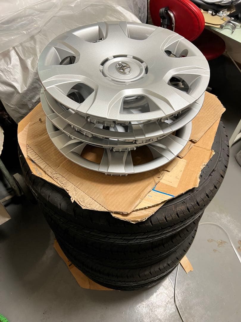 ハイエース純正ホイールタイヤセット