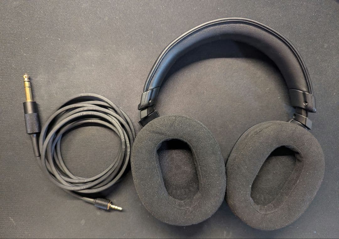 ヘッドホン MDR-MV1