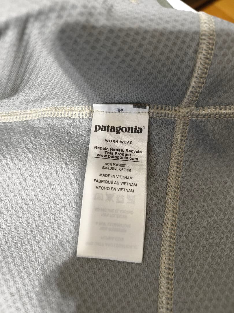 【patagonia】 フリースベスト Lサイズ ベージュ/カーキ　美品