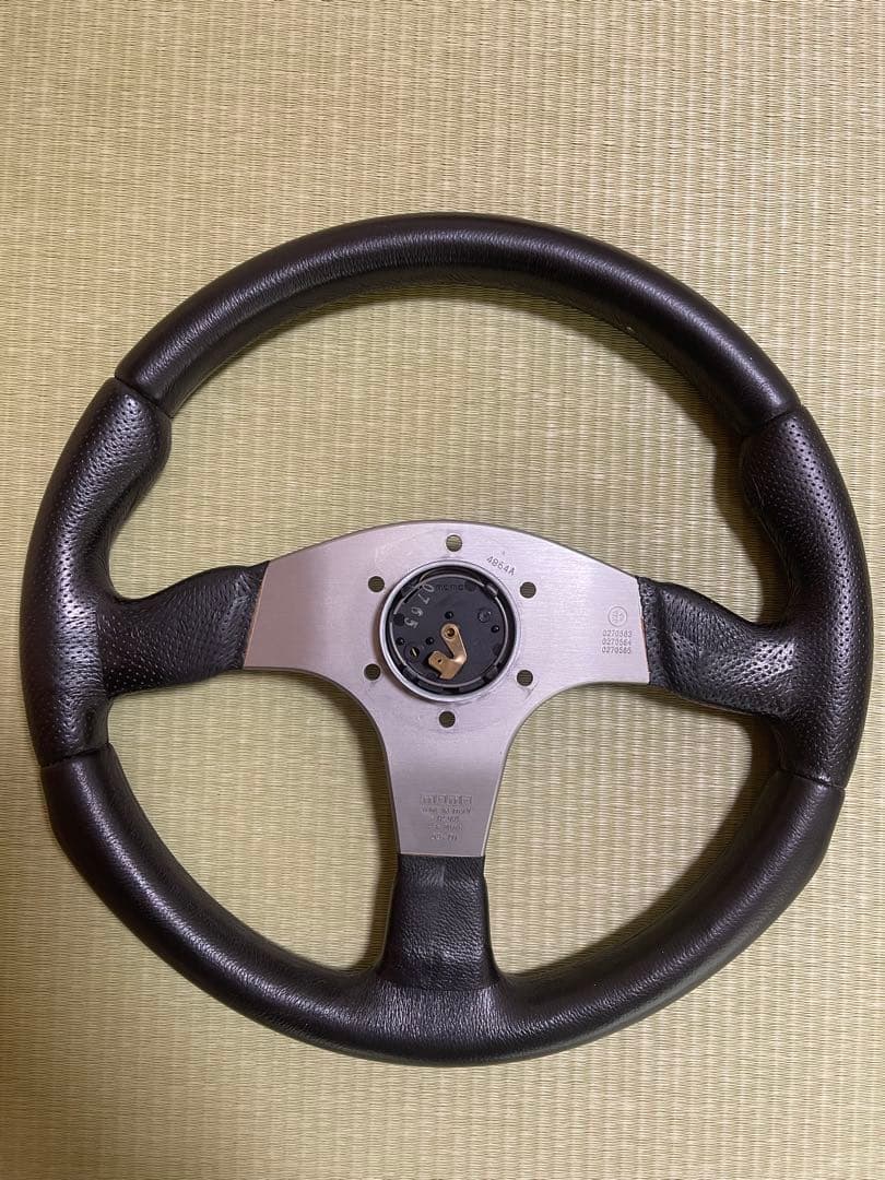 momo ステアリング RACE 35π