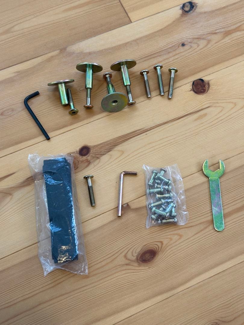 ホワイト　ベビーベッド　コンビミニ